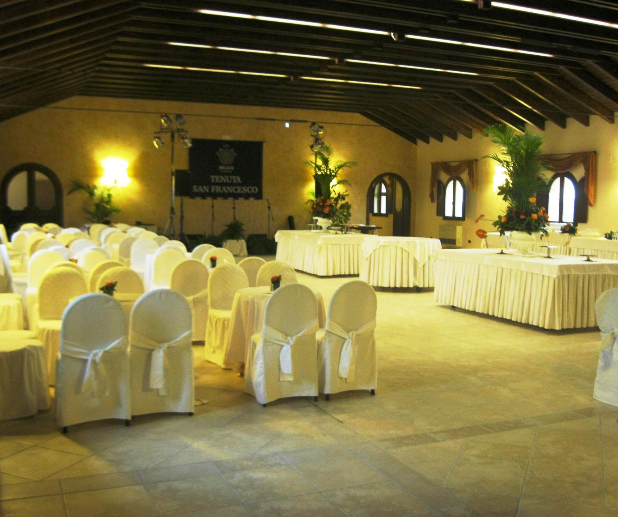 Hotel Tenuta San Francesco Barletta Exterior foto